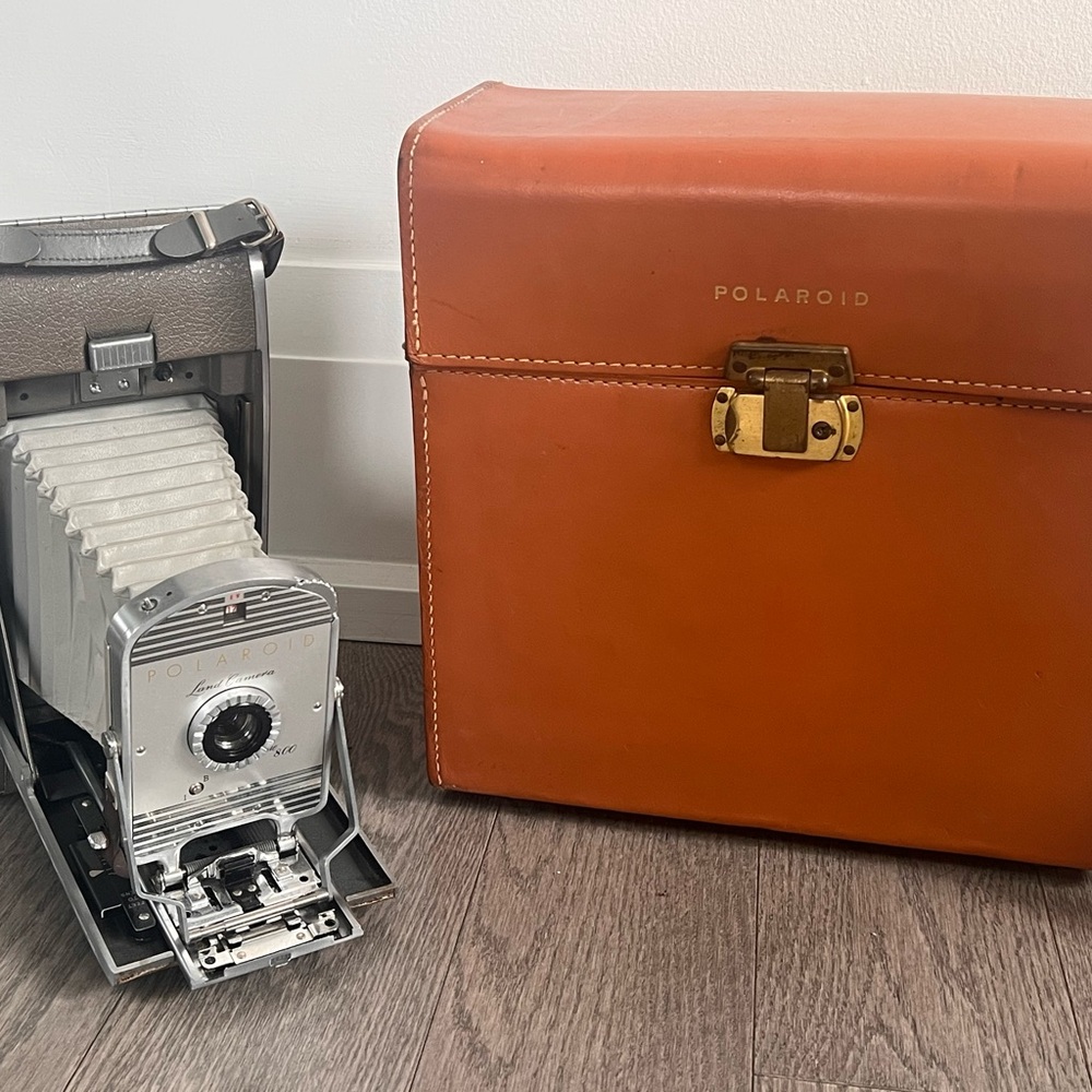 Polaroid Vintage Camera with Set Case